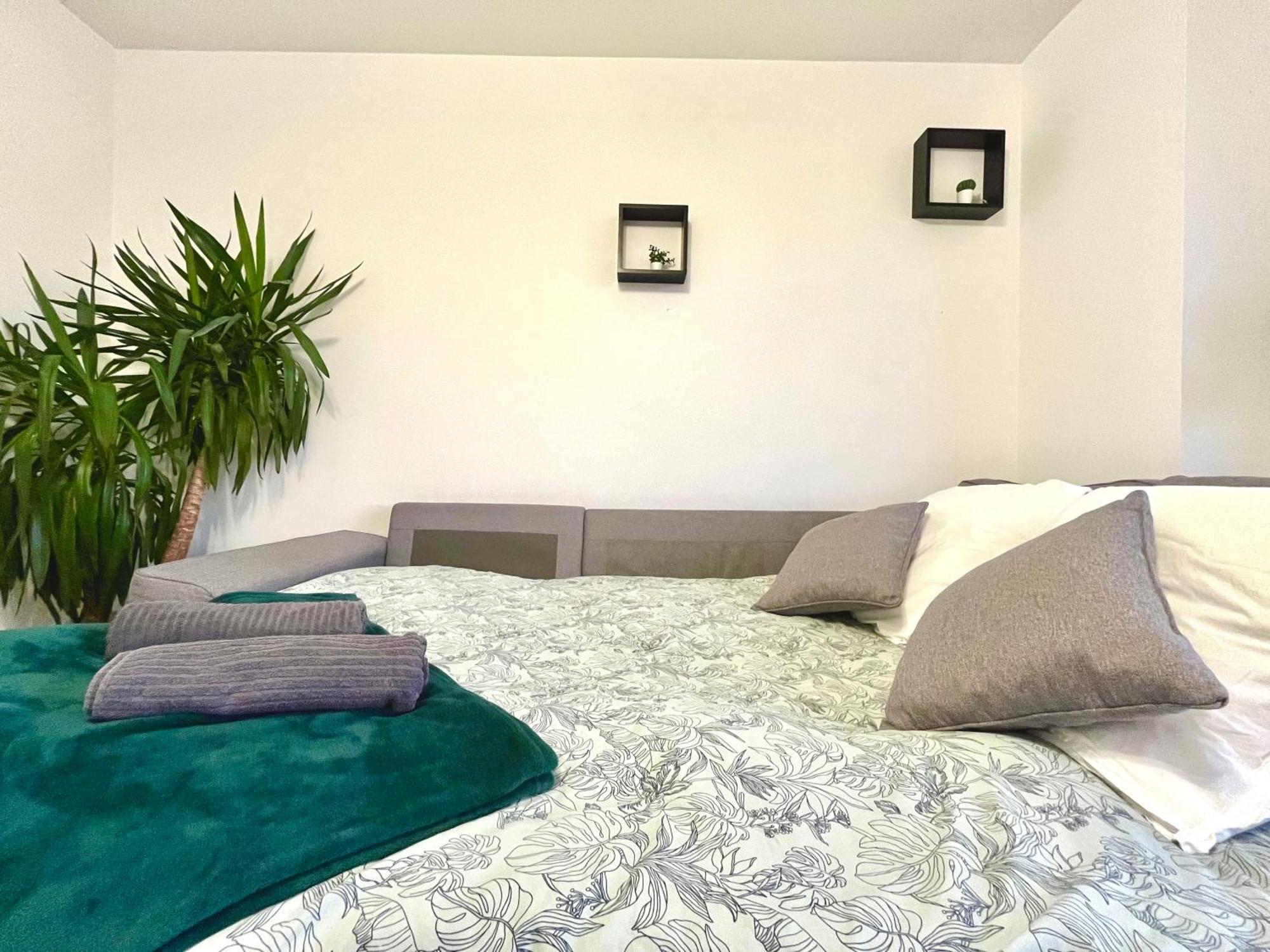 Bngo I Immense Rooftop Lyon I 2 Chambres, 4 Places Parkings, 2 Immenses Terrasses, 8 Personnes Exterior photo