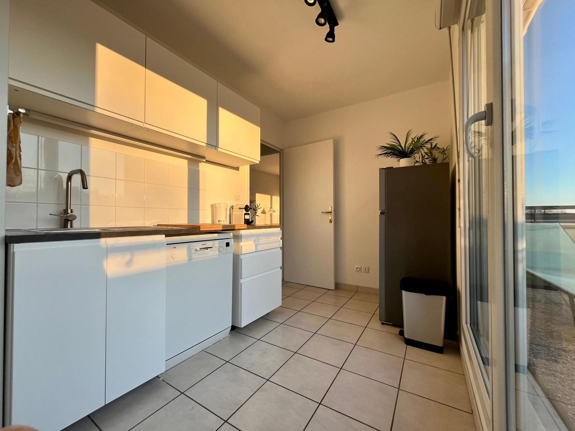 Bngo I Immense Rooftop Lyon I 2 Chambres, 4 Places Parkings, 2 Immenses Terrasses, 8 Personnes Exterior photo