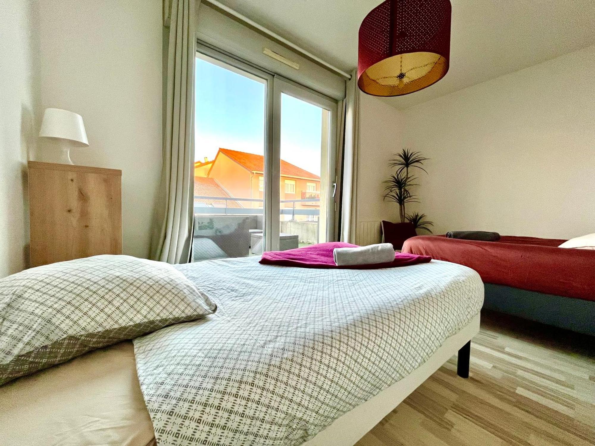 Bngo I Immense Rooftop Lyon I 2 Chambres, 4 Places Parkings, 2 Immenses Terrasses, 8 Personnes Exterior photo